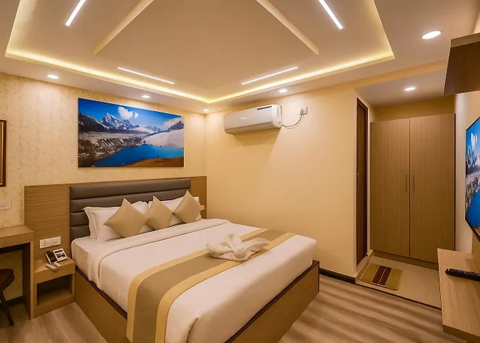 Hotel Royal Chamber - Near Intl Airport & Pashupatinath Temple